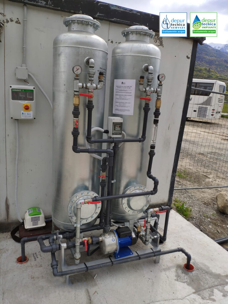 Impianto di depurazione acque di scarico provenienti dal lavaggio dei pullman. 
Le acque di scarico sono ricche di sostanze organiche e nocive, come idrocarburi e metalli, per questo devono essere depurate prima del riutilizzo. 
Depurtecnica ha installato un sistema di depurazione presso un’officina di riparazione e lavaggio di autobus, a Sondrio in Lomabardia. L’acqua proveniente dalla piazzola di lavaggio dei pullman viene depurata da sabbia e sostanze oleose e successivamente riciclata e utilizzata per un nuovo lavaggio, consentendo un notevole risparmio sui costi.