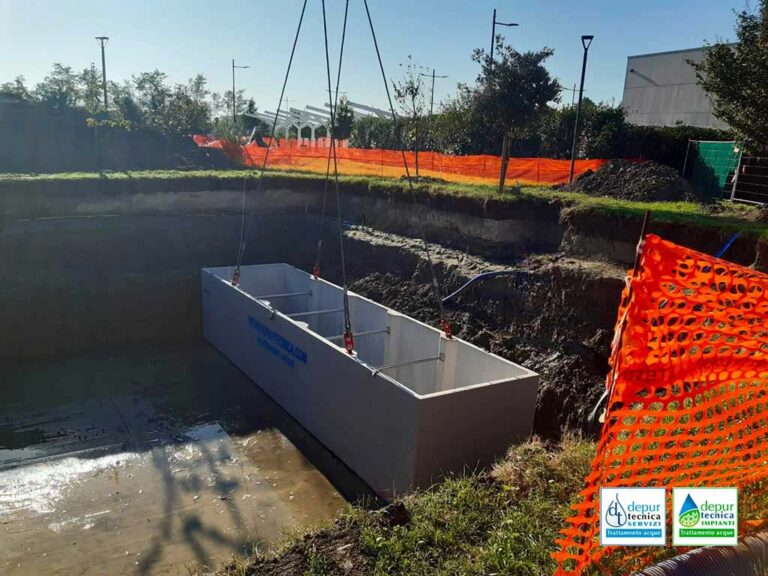 Dettaglio Posa della Vasca per Irrigazione Aree Verdi a Parma | DEPURTECNICA