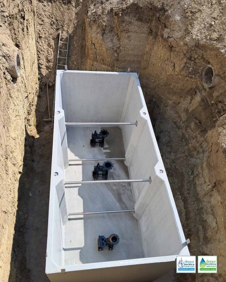 Alloggiamento delle pompe di sollevamento all’interno della vasca di accumulo a Chieti | DEPURTECNICA